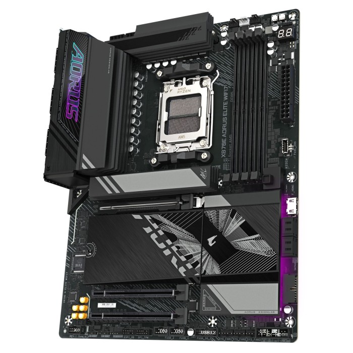 Материнська плата GIGABYTE X870E A ELITE WIFI7 sAM5 X870 4xDDR5 M.2 HDMI Typc-C ATX (X870E_A_ELITE_WIFI7)