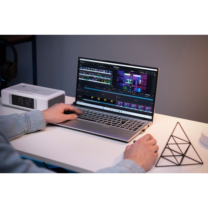 Ноутбук 2E Complex Pro 15.6 FHD IPS AG, Intel i7-1260P, 16GB, F500GB, UMA, DOS, сріблястий (NS51PU-15UA50)