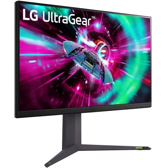 Монітор LG 31.5 32GR93U-B 2xHDMI, DP, USB, Audio, IPS, 3840x2160, 144Hz, 1ms, DCI-P3 95%, G-SYNC, FreeSync, Pivot, HDR400 (32GR93U-B)